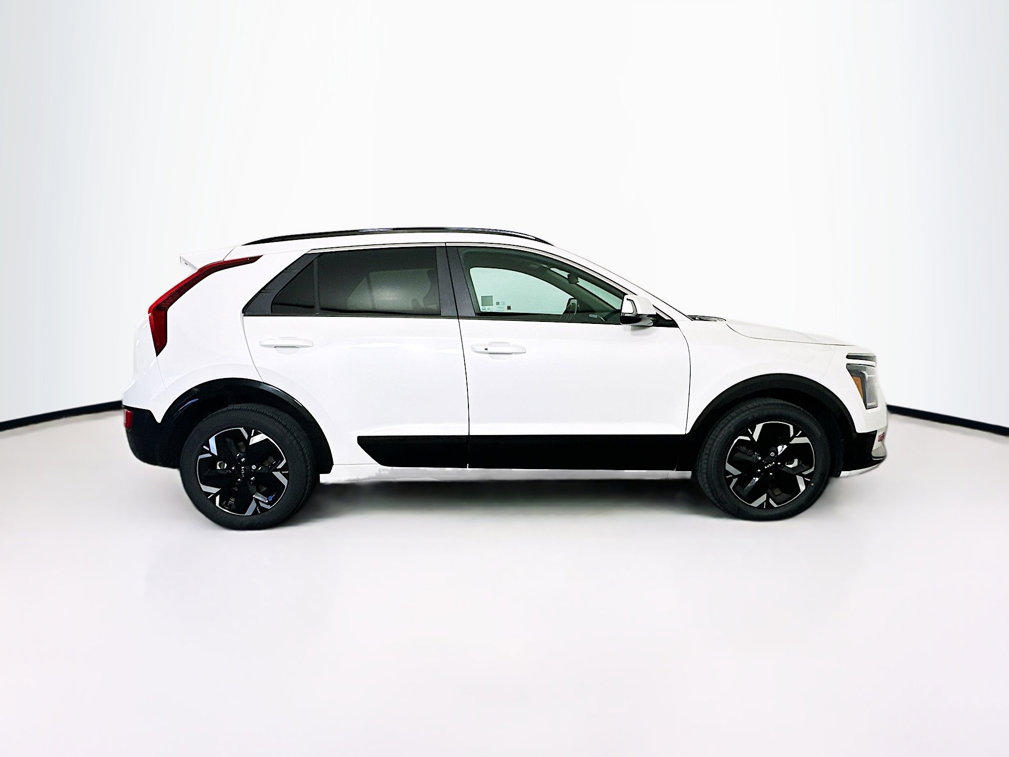Used 2024 Kia Niro Wind FWD image 10