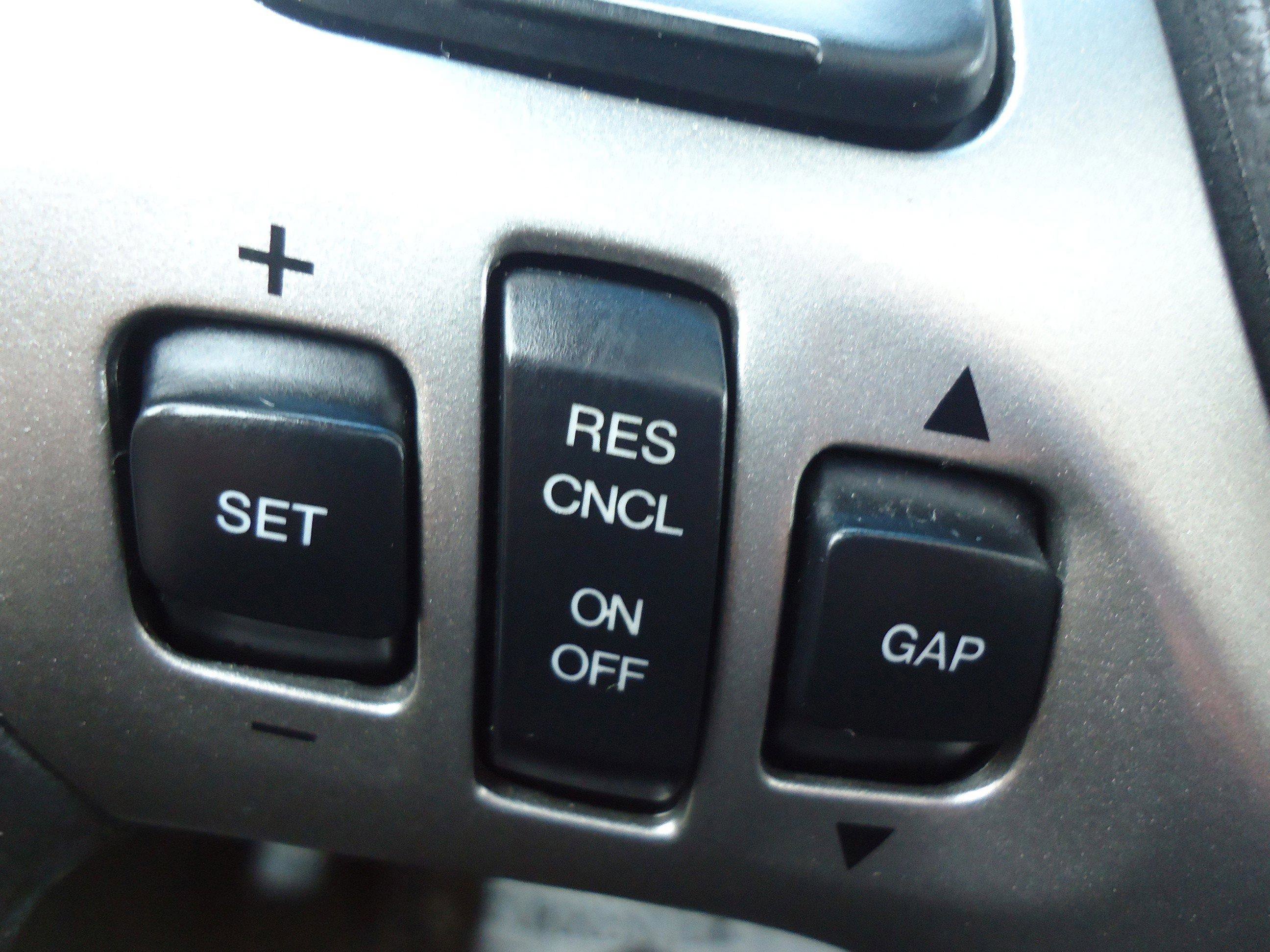 Used 2018 Ford Taurus Limited w/ Driver Assist Package image 21