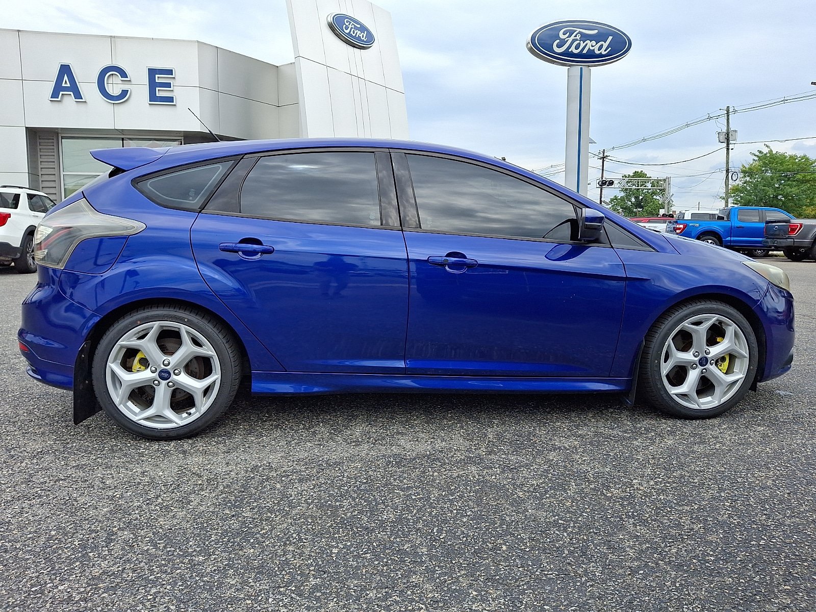 Used 2014 Ford Focus ST FWD image 7