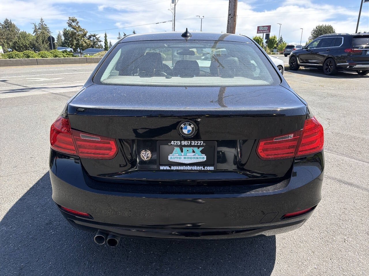 Used 2013 BMW 328i Sedan RWD image 4