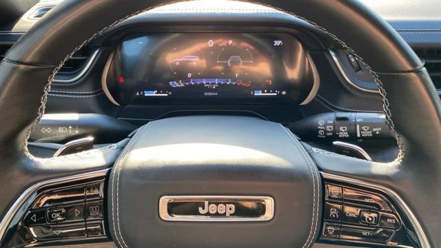 Used 2022 Jeep Grand Cherokee L Overland w/ Luxury Tech Group IV image 32