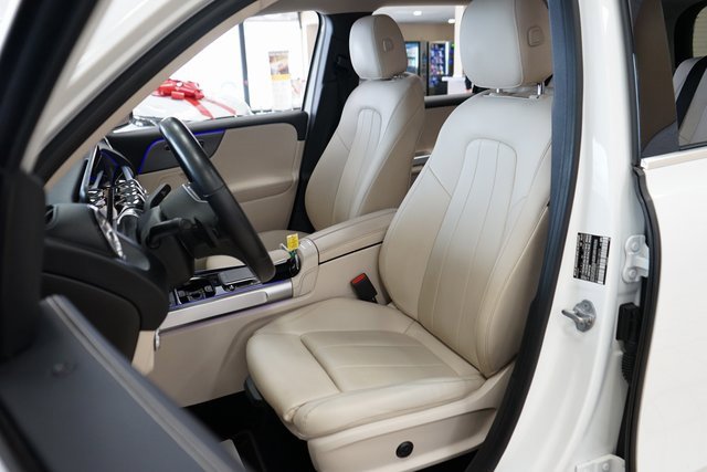 Used 2021 Mercedes-Benz GLB 250 GLB 250 image 2