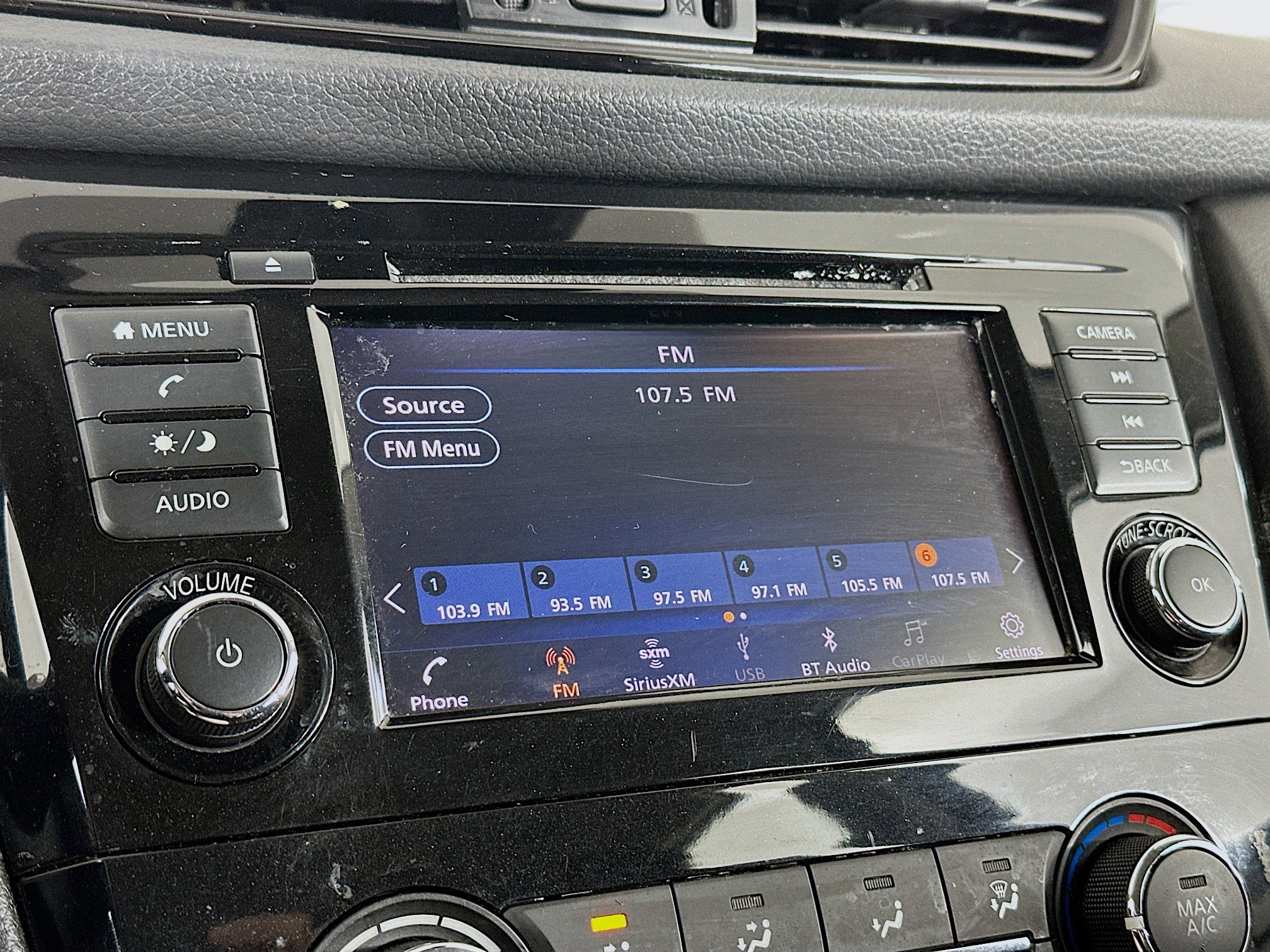 Used 2020 Nissan Rogue S FWD image 21