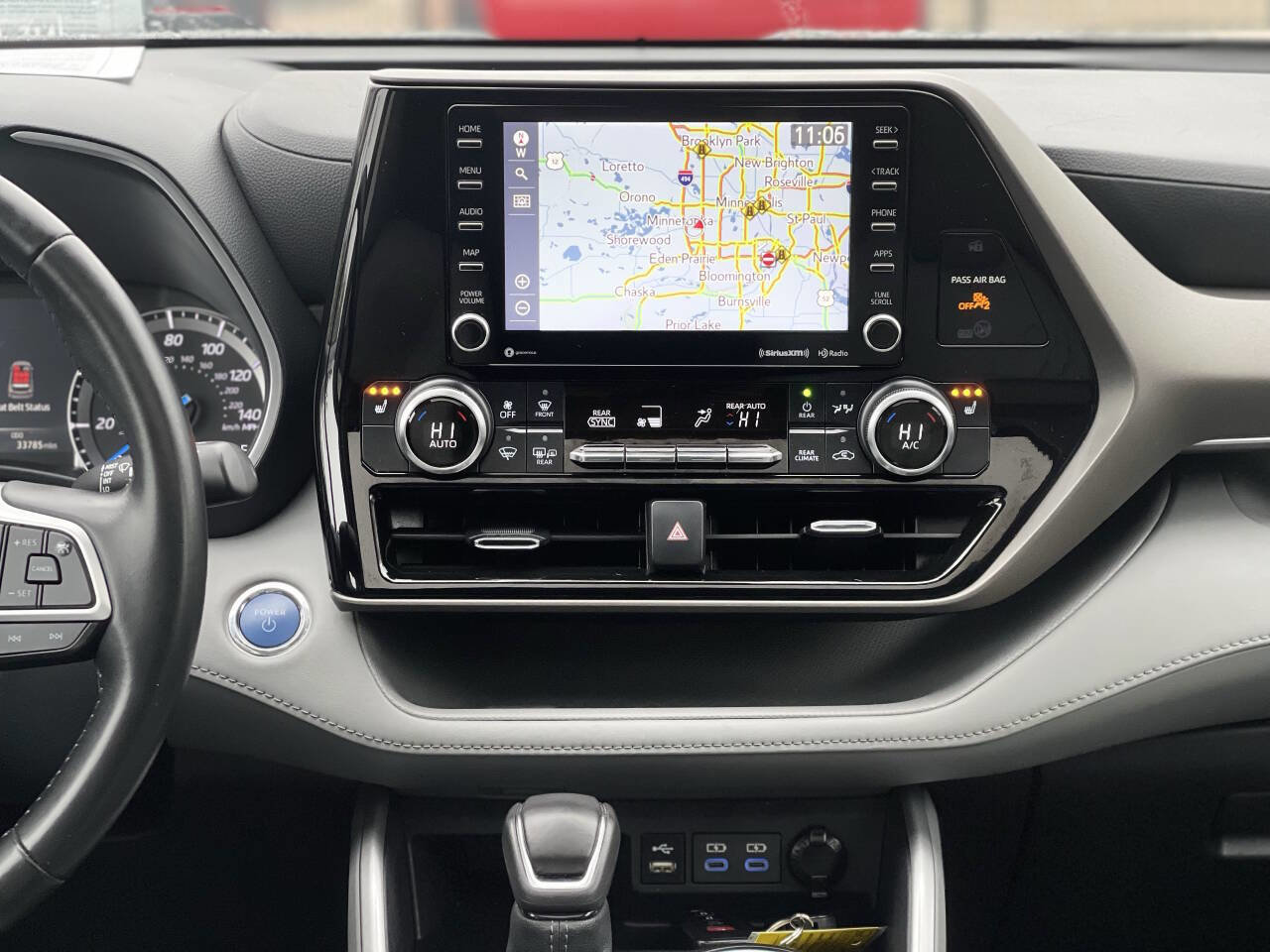 Used 2022 Toyota Highlander XLE image 21