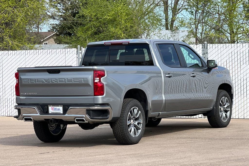 New 2026 Chevrolet Silverado 1500 LT w/ Z71 Off-Road Package AWD/4WD image 4