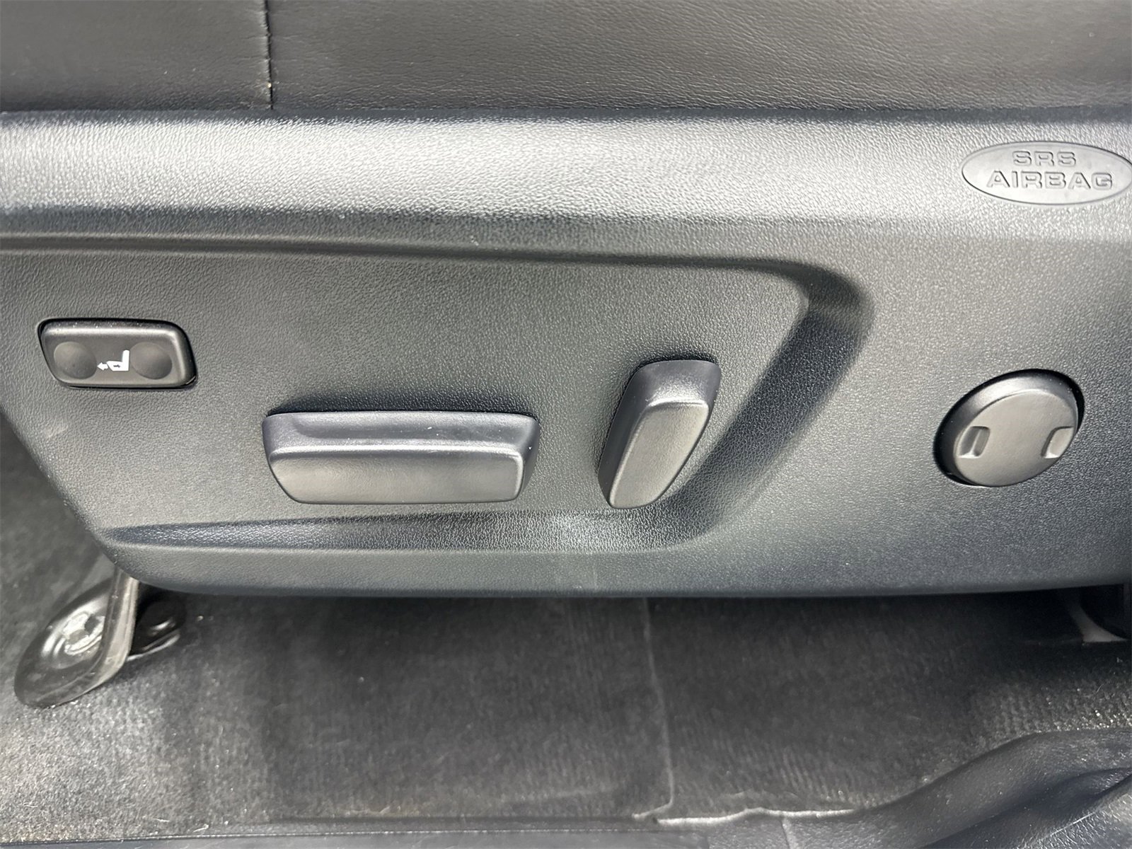 Used 2015 Toyota Tundra Platinum image 17