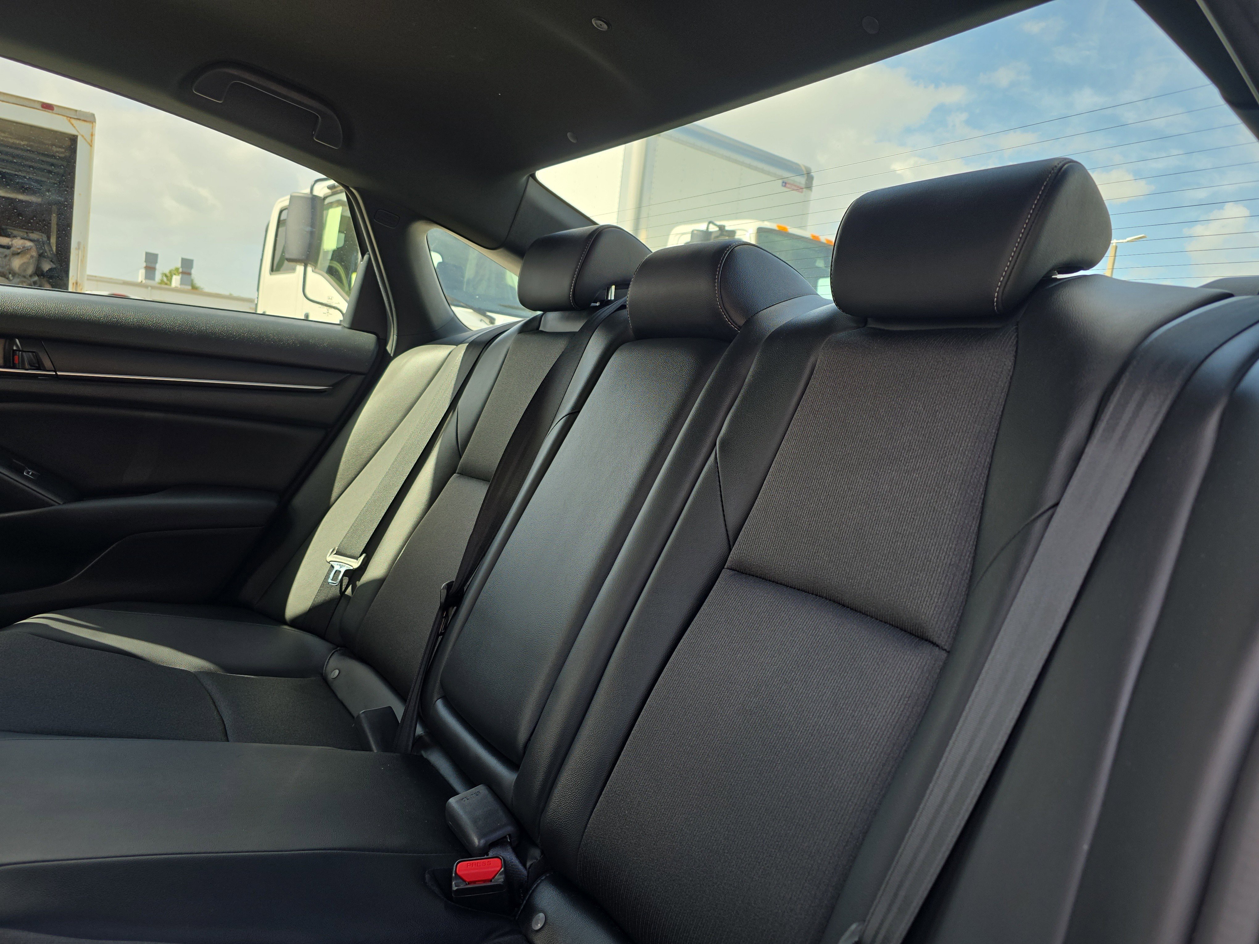 Used 2022 Honda Accord Sport image 14