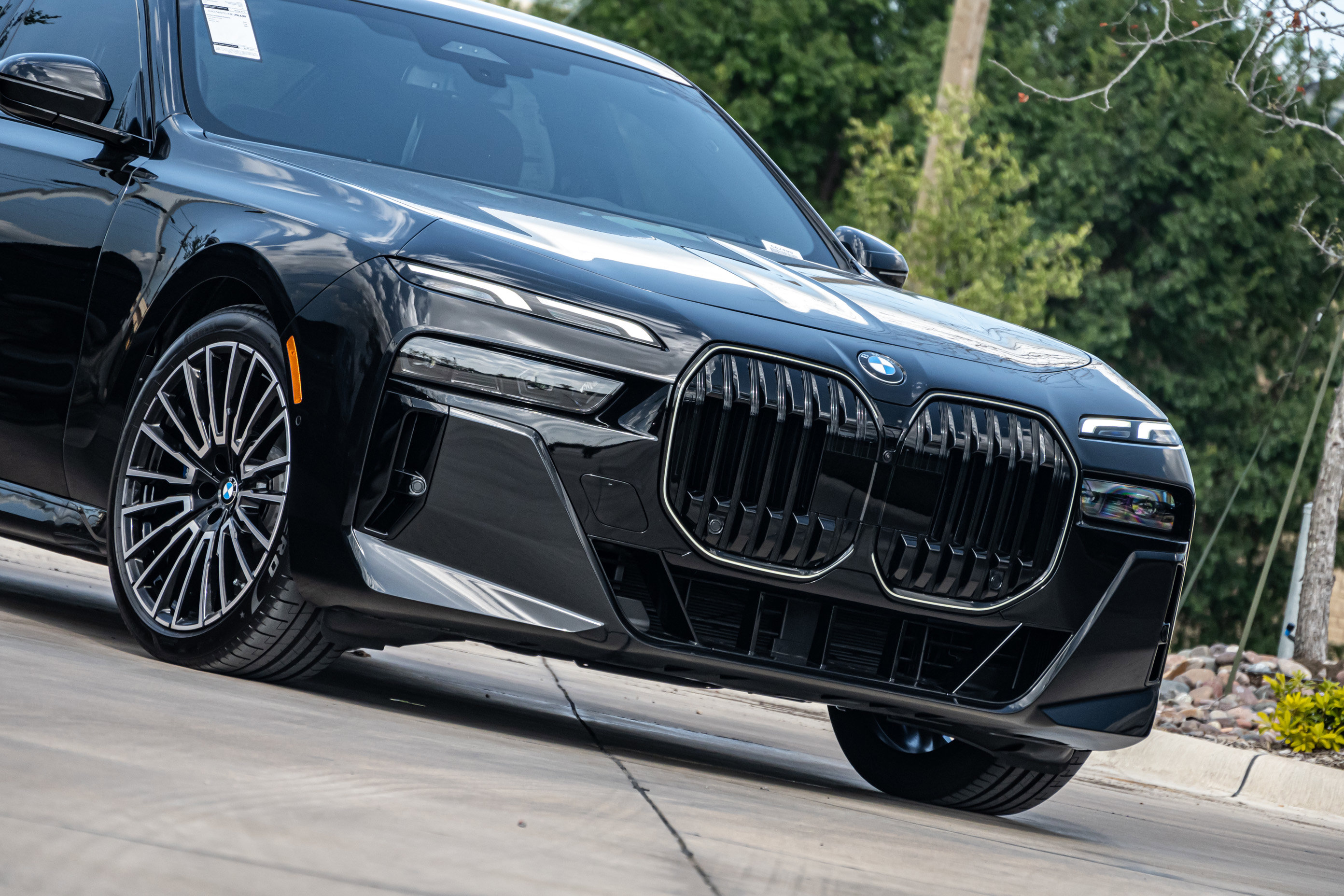 New 2025 BMW 740i w/ Premium Package image 5