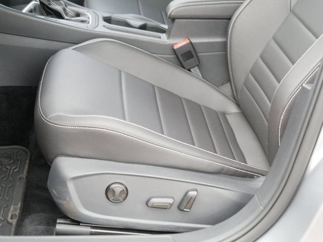 Certified 2023 Volkswagen Jetta SE FWD image 14