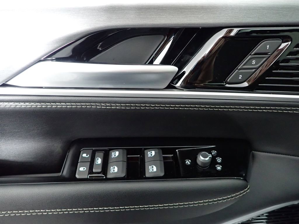 New 2026 Jeep Grand Wagoneer Limited AWD/4WD image 24