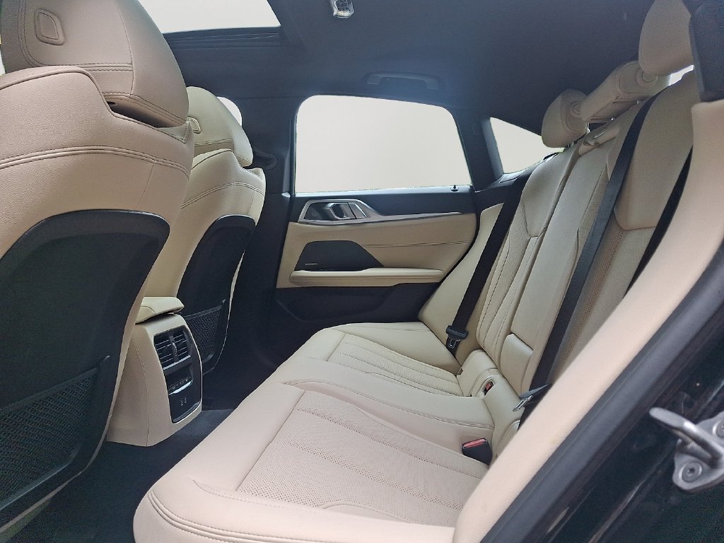Certified 2024 BMW i4 eDrive40 w/ Premium Package RWD image 8