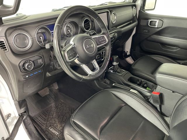 Used 2023 Jeep Wrangler Unlimited Sahara w/ Cold Weather Group AWD/4WD image 3