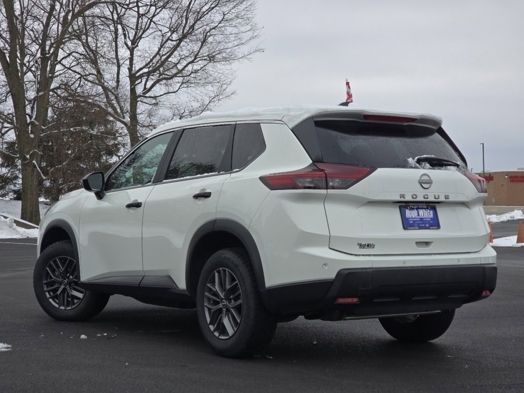 Used 2024 Nissan Rogue S image 11