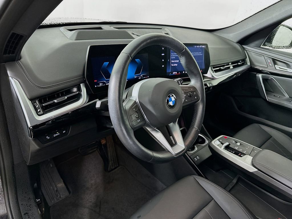 Used 2025 BMW X1 xDrive28i image 13