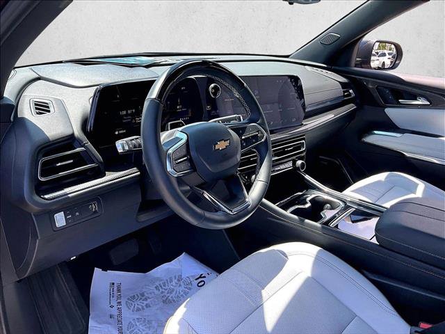 Certified 2026 Chevrolet Traverse High Country FWD image 14
