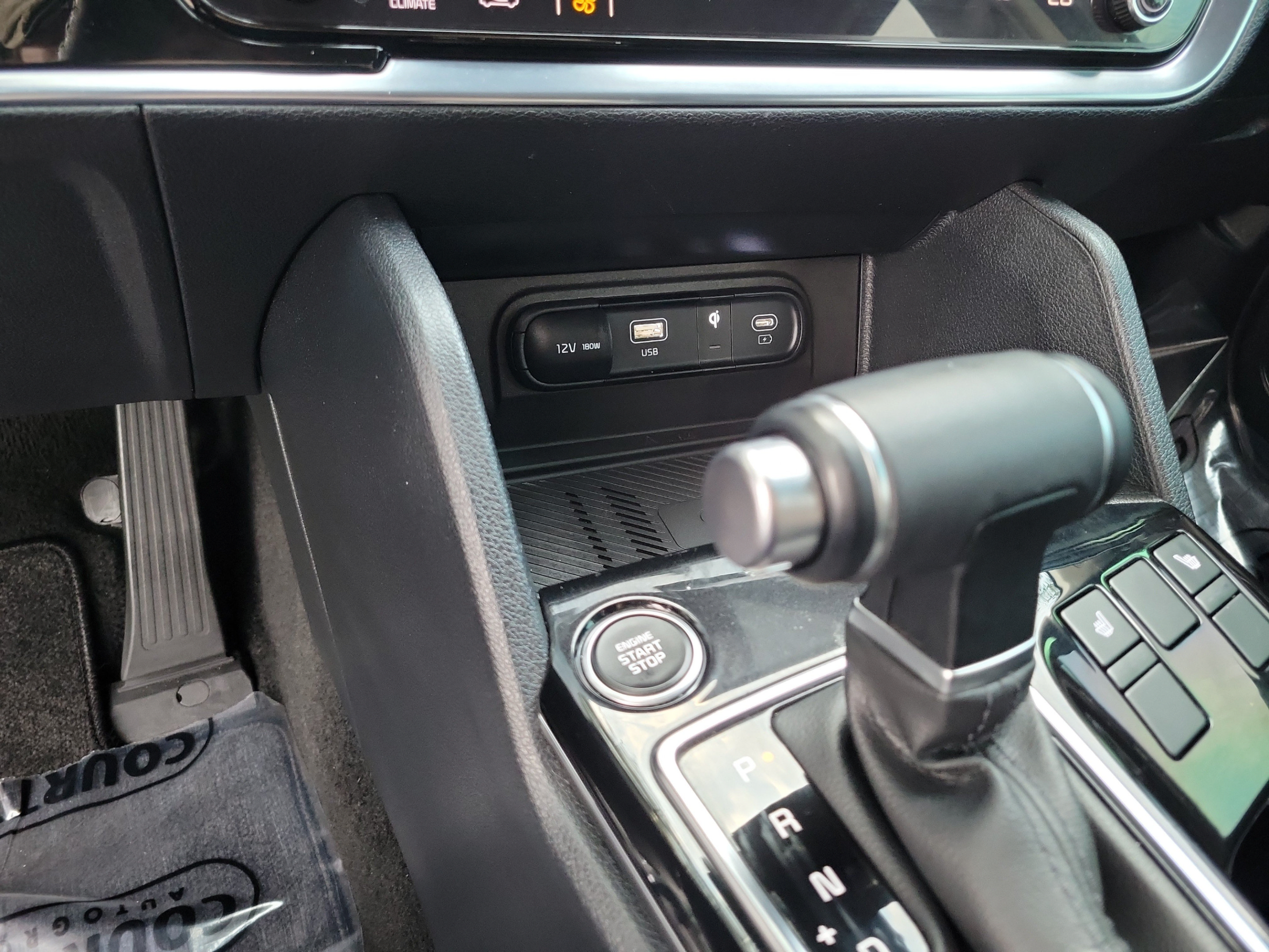 Certified 2025 Kia Sportage SX FWD image 20