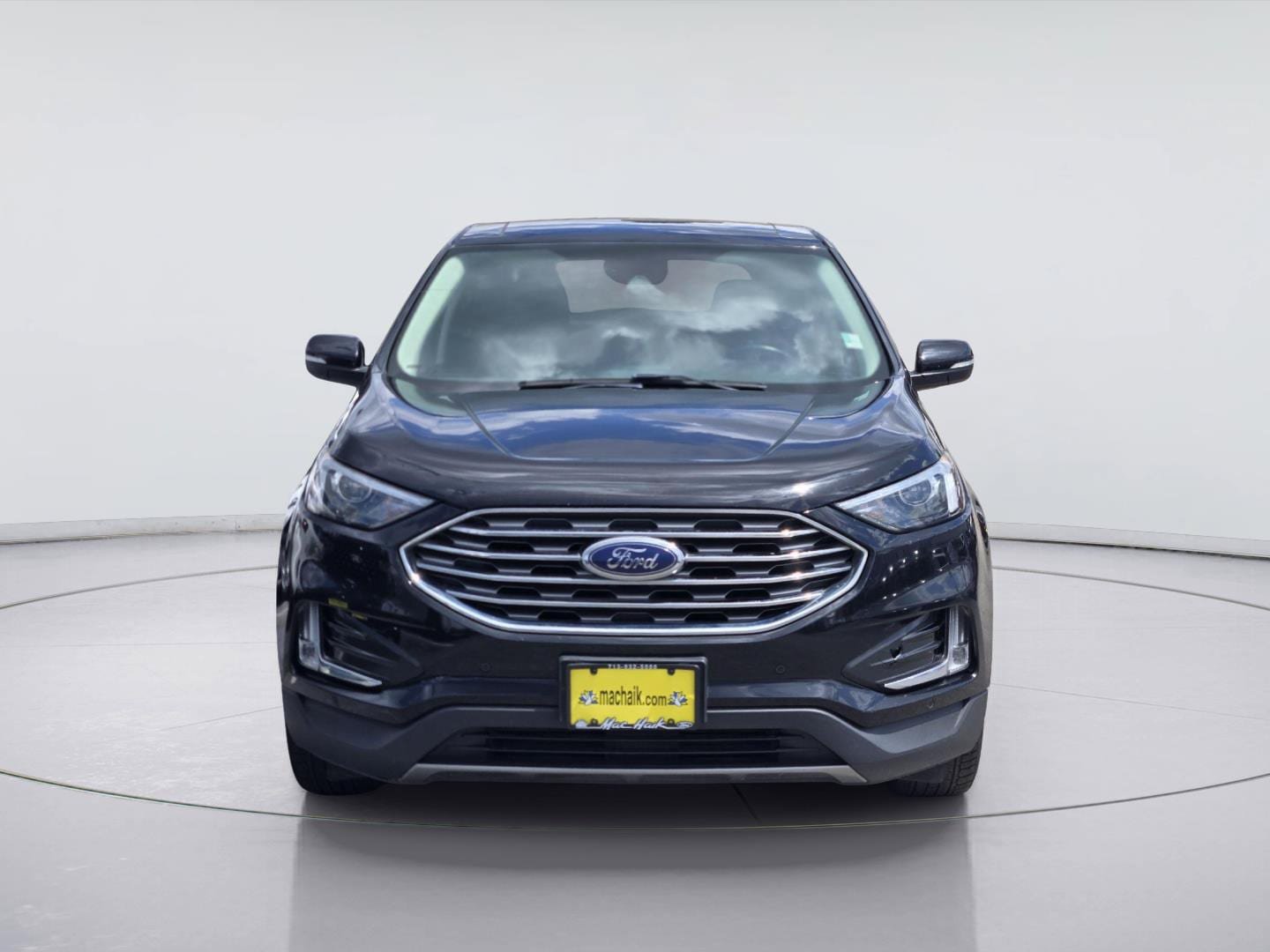 Used 2023 Ford Edge Titanium w/ Class II Trailer Tow Package AWD/4WD image 2