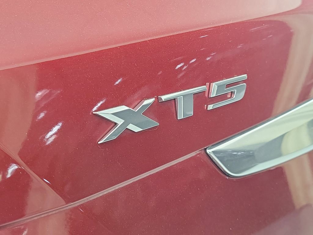 Certified 2023 Cadillac XT5 Luxury image 6