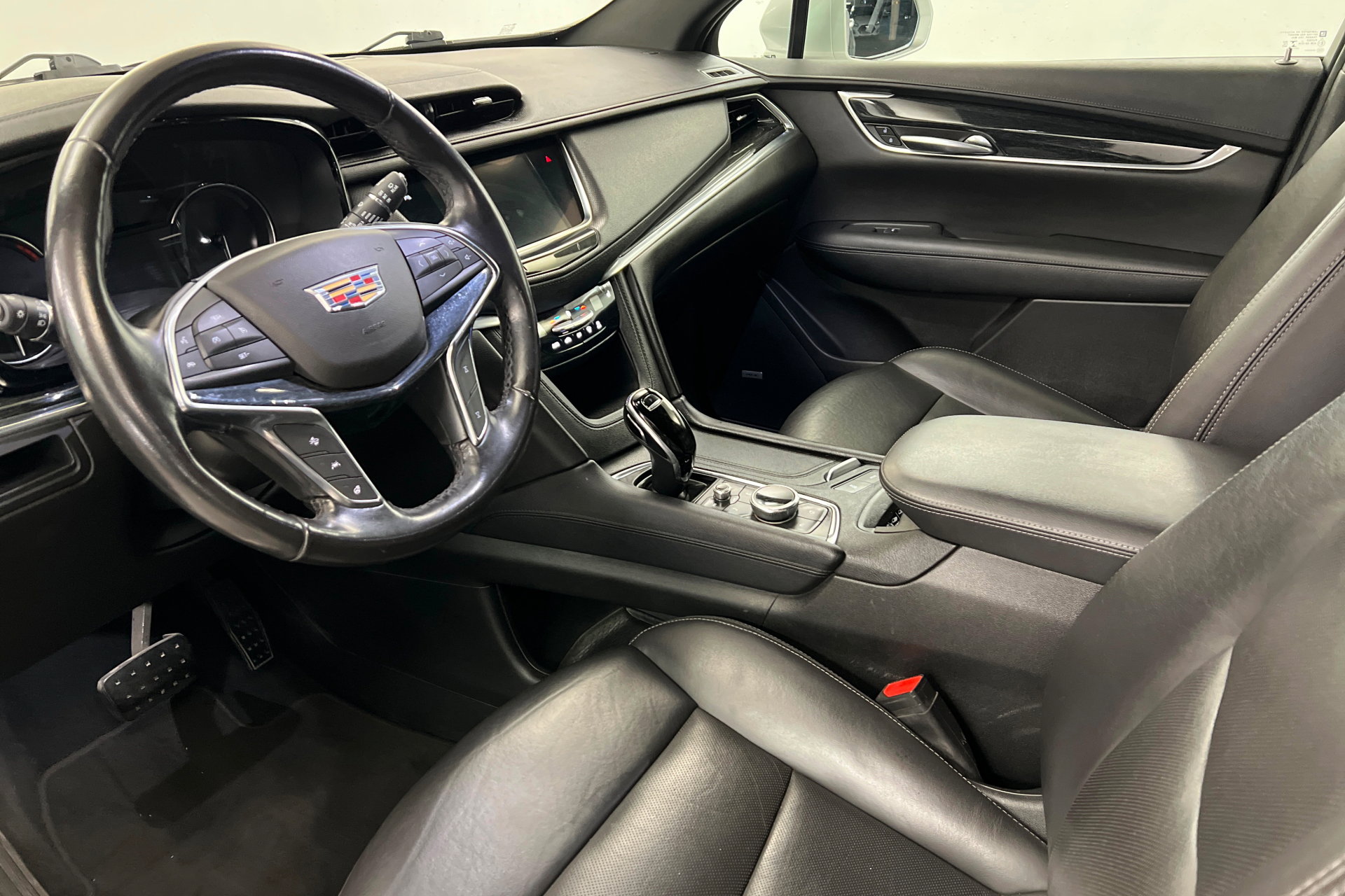 Used 2020 Cadillac XT5 Premium Luxury image 16
