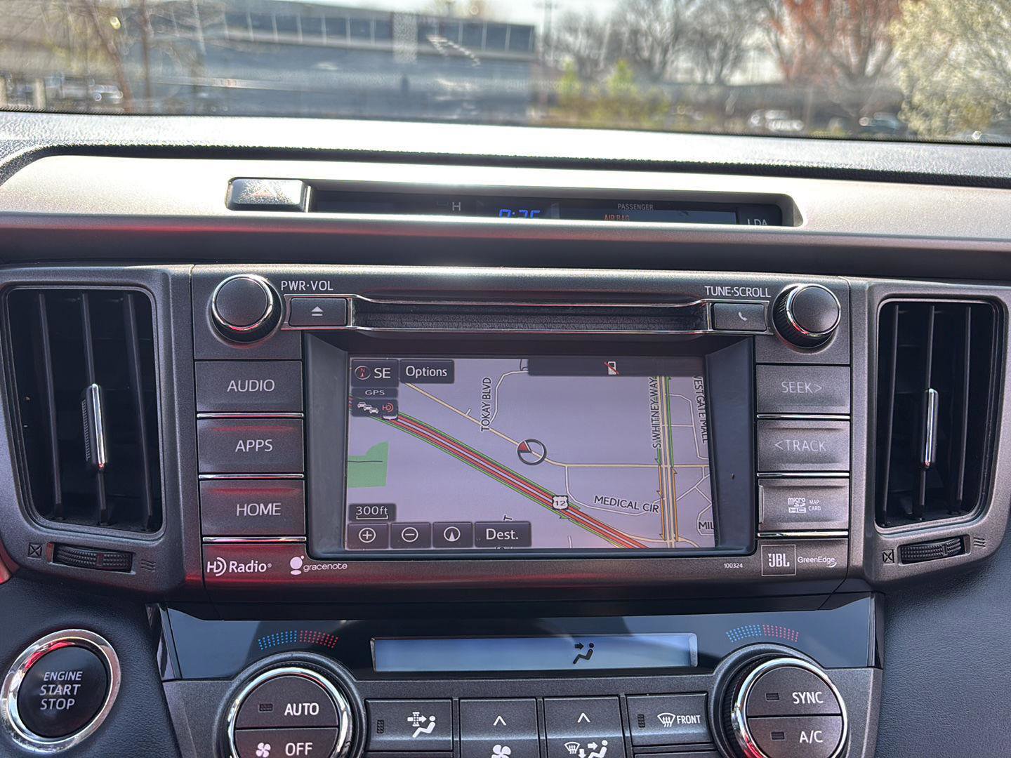 Used 2014 Toyota RAV4 Limited w/ Technology Package AWD/4WD image 30