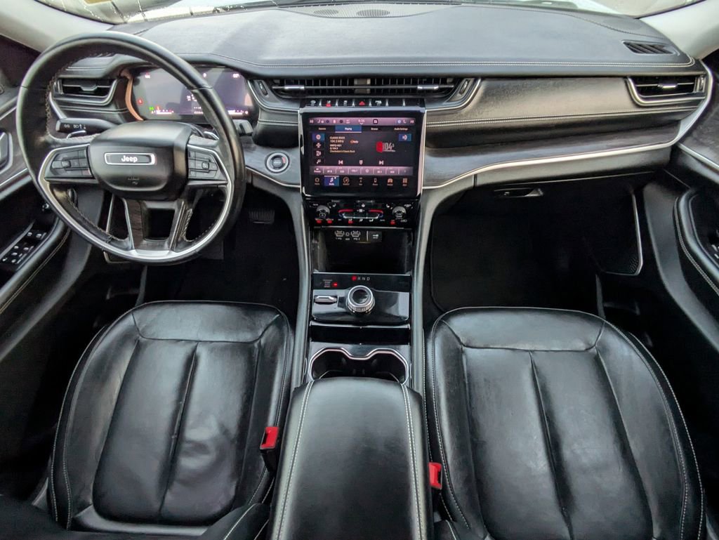 Used 2021 Jeep Grand Cherokee L Limited AWD/4WD image 16