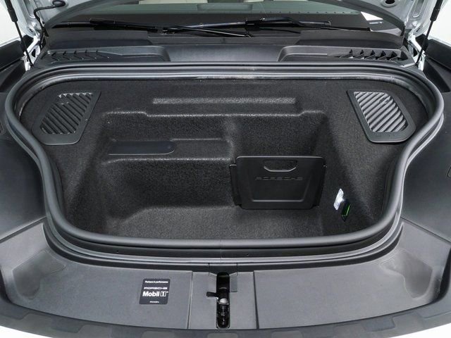 New 2026 Porsche Macan Electric image 35