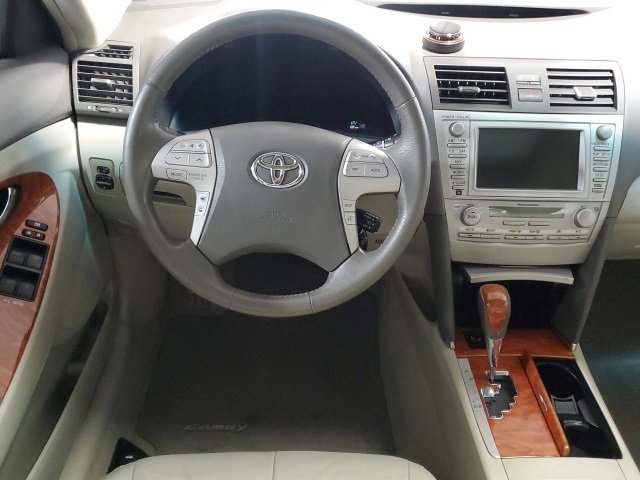 Used 2011 Toyota Camry XLE w/ SE/XLE Extra-Value Pkg image 15