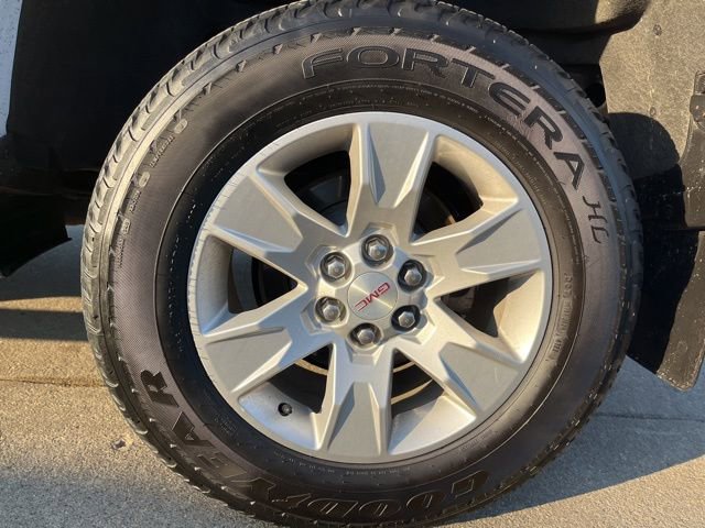 Used 2018 GMC Canyon SLE w/ SLE Convenience Package image 19