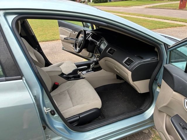 Used 2014 Honda Civic Hybrid Sedan image 4