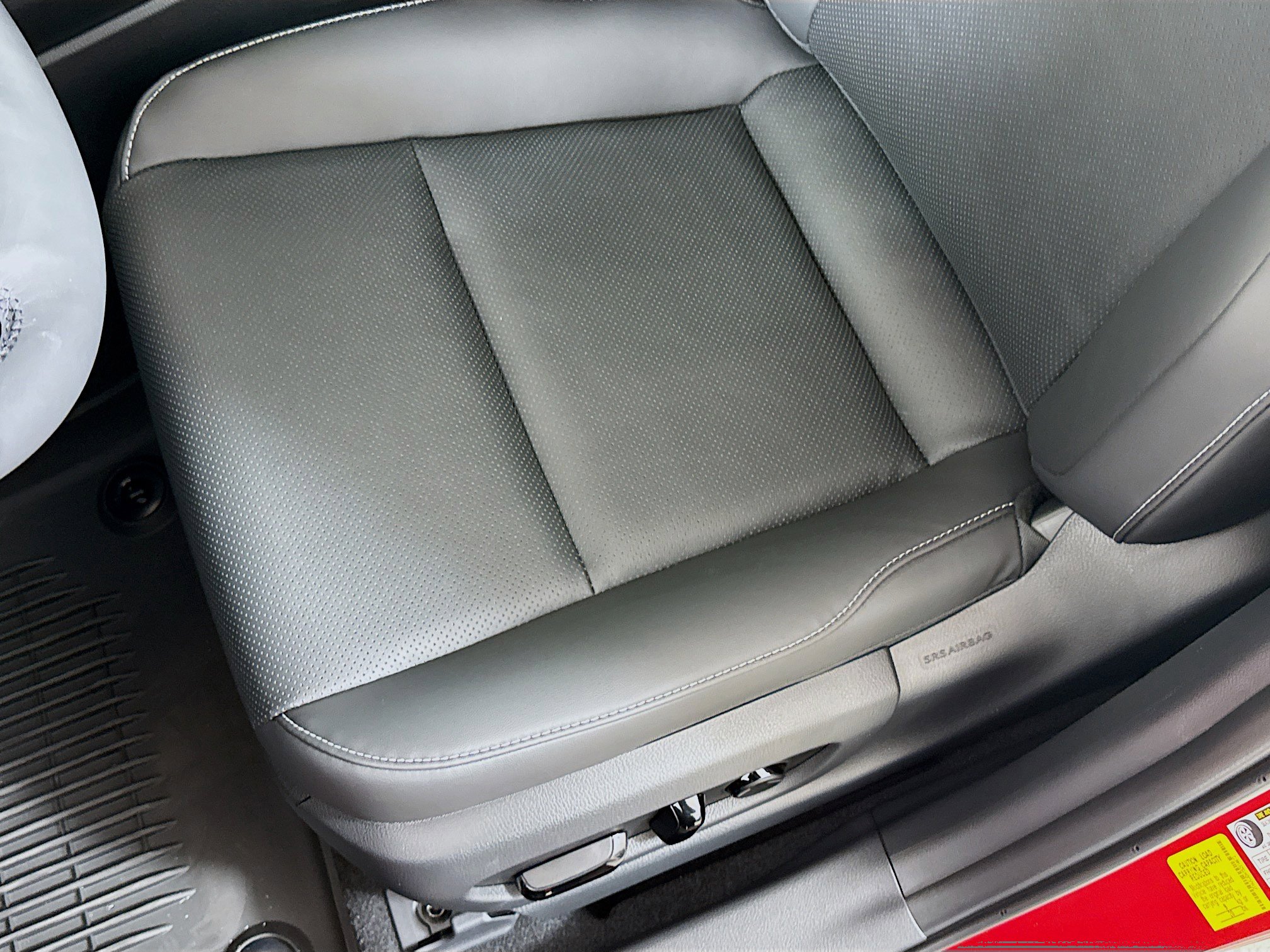 New 2025 Lexus UX 300h AWD w/ Accessory Package (Z1) image 20