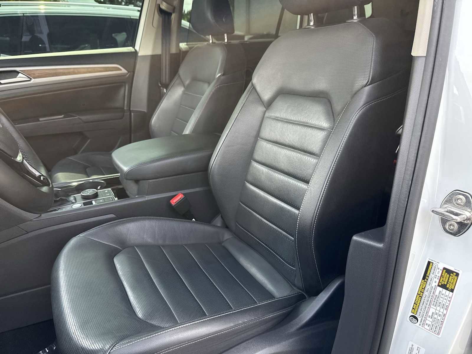 Used 2019 Volkswagen Atlas SEL Premium AWD/4WD image 16