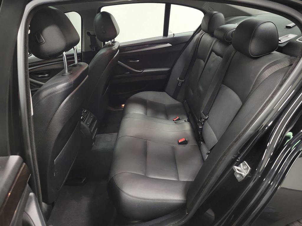 Used 2015 BMW 535i xDrive Sedan AWD/4WD image 26