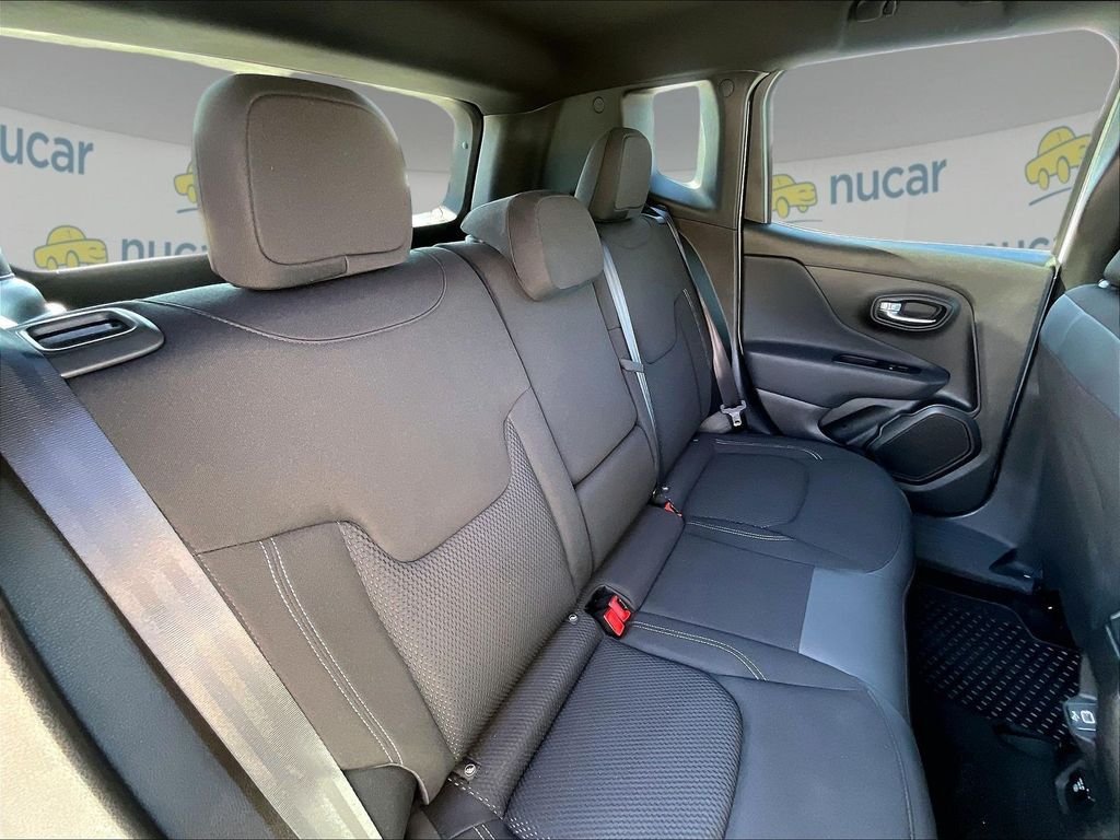 Used 2022 Jeep Renegade Altitude w/ Convenience Group AWD/4WD image 15