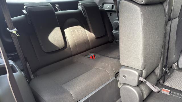 New 2026 Mitsubishi Outlander ES image 25