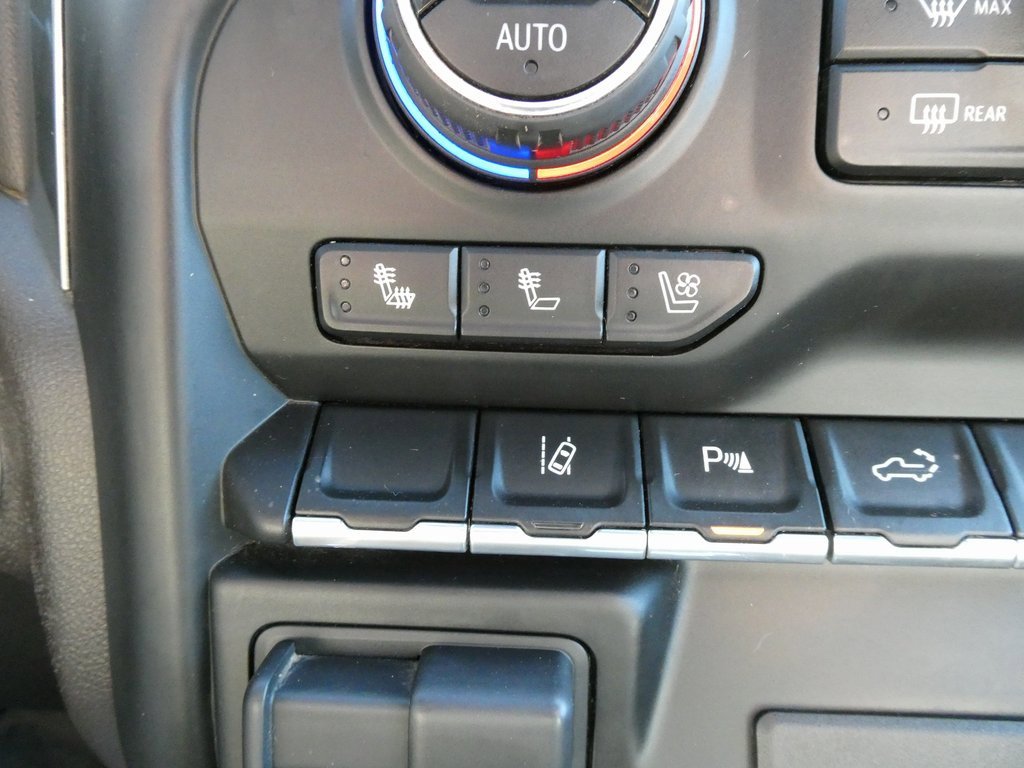 Used 2020 Chevrolet Silverado 2500 LTZ w/ LTZ Plus Package image 27