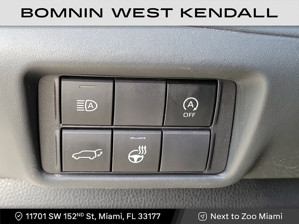 Used 2023 Toyota Highlander Limited image 27