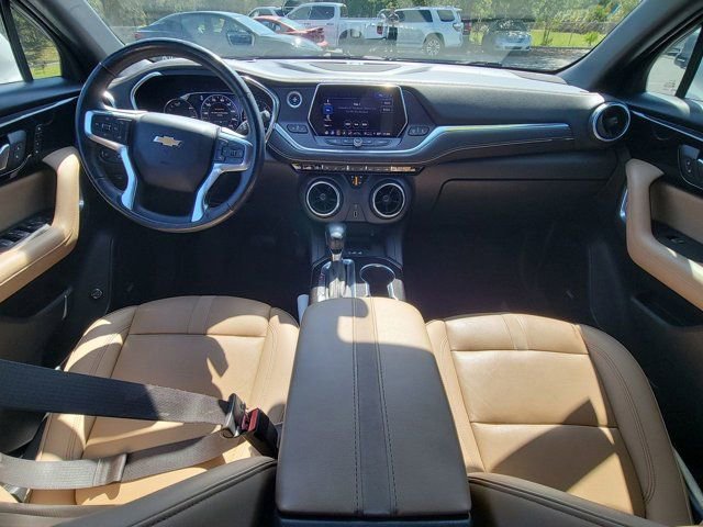 Used 2021 Chevrolet Blazer Premier w/ Driver Confidence II Package FWD image 2