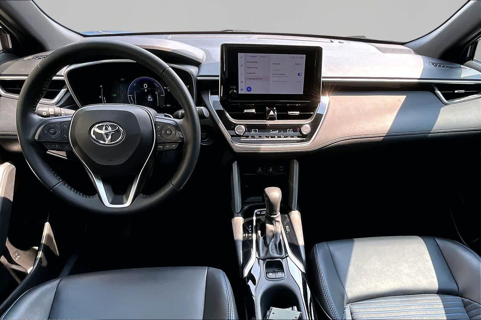Used 2024 Toyota Corolla Cross AWD Hybrid w/ Convenience Package image 16