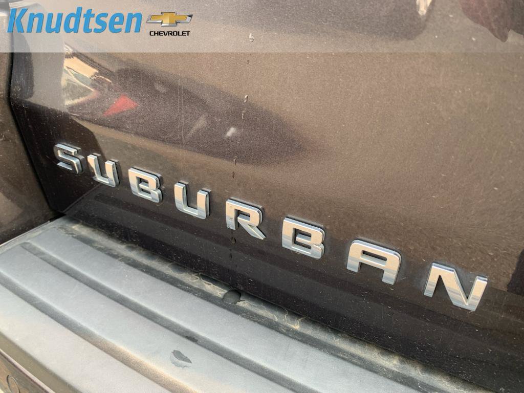Used 2018 Chevrolet Suburban LT AWD/4WD image 10
