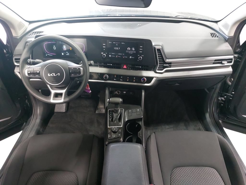 Used 2023 Kia Sportage LX AWD/4WD image 9