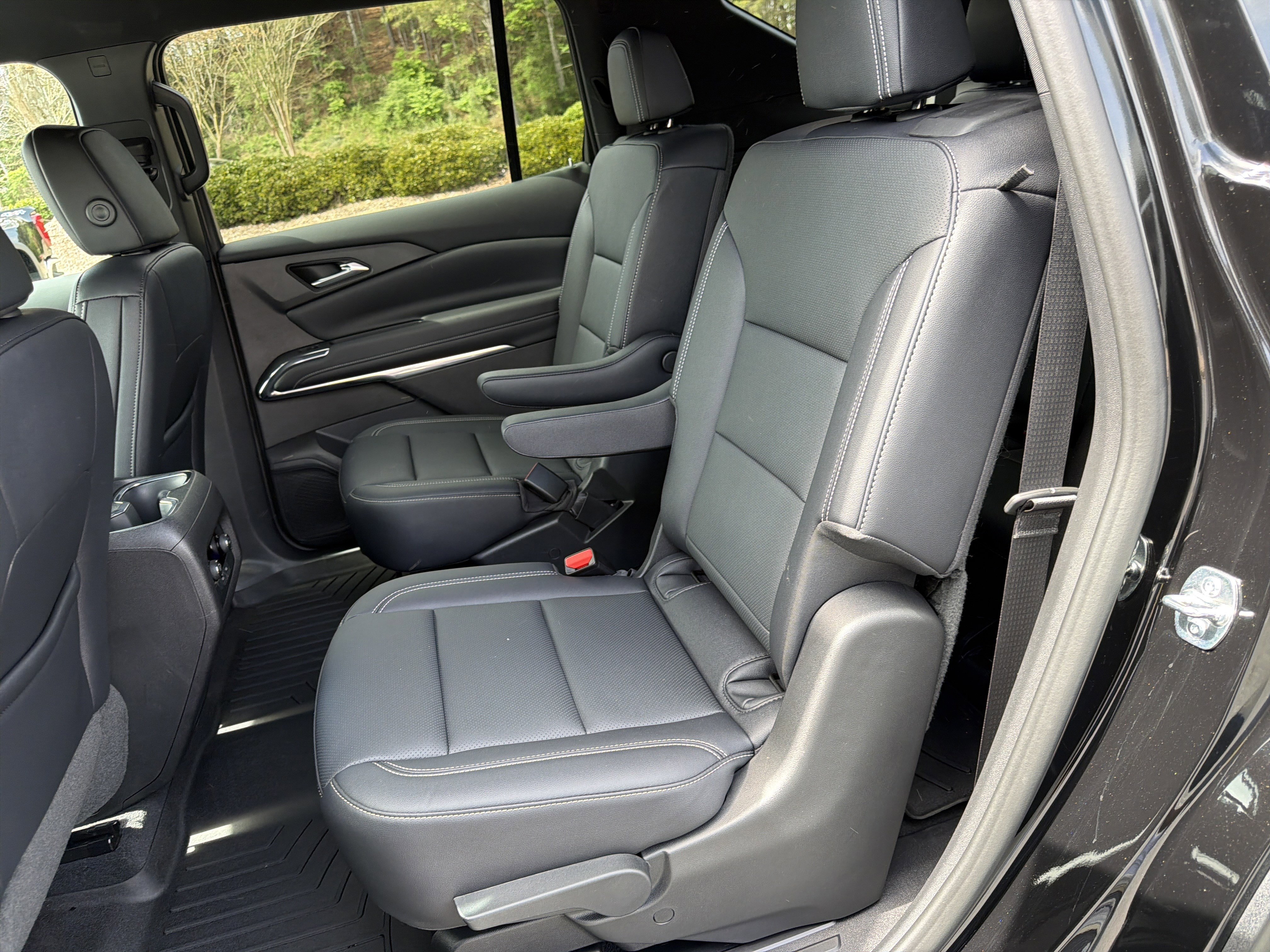 Used 2026 Chevrolet Traverse LT w/ Midnight/Sport Edition image 20