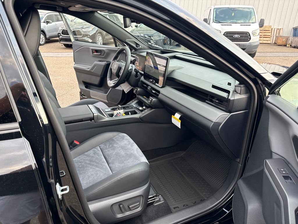 Used 2026 Toyota RAV4 AWD Plug-in Hybrid image 18