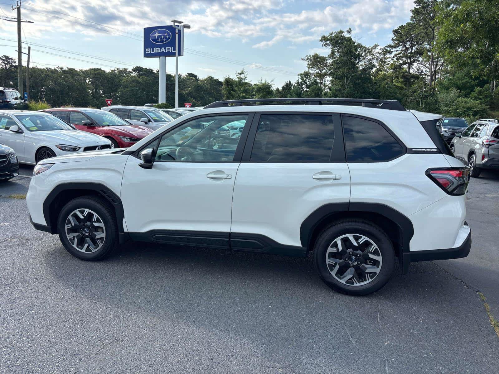 Used 2026 Subaru Forester Premium AWD/4WD image 6