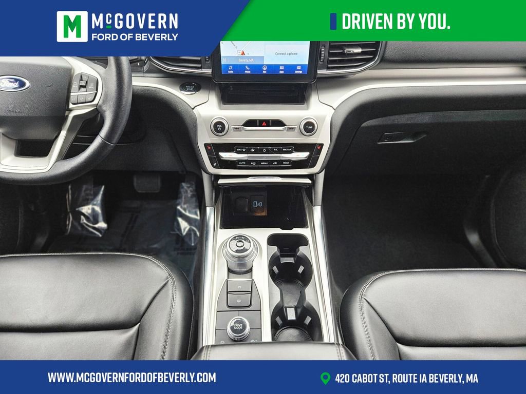 Used 2022 Ford Explorer XLT w/ Equipment Group 202A AWD/4WD image 13