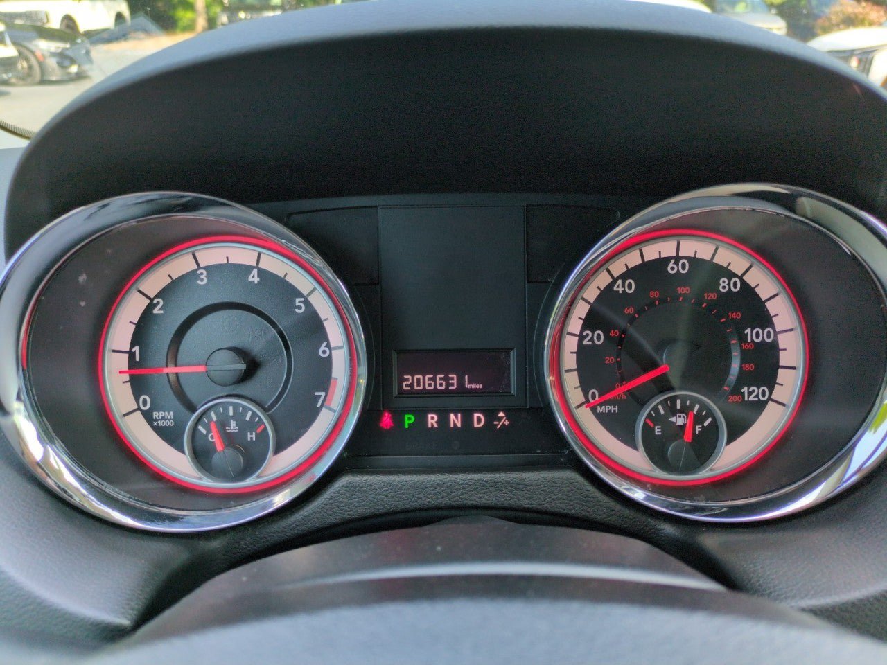 Used 2013 Dodge Grand Caravan SXT FWD image 17