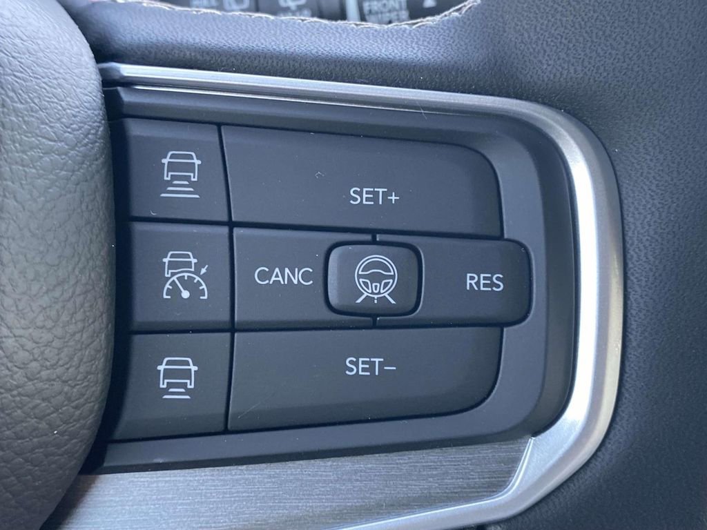 New 2026 Jeep Grand Wagoneer 2WD image 23