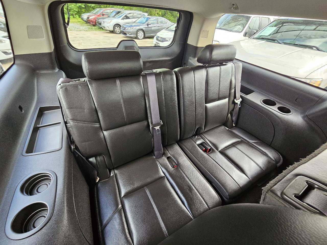 Used 2011 Chevrolet Suburban LT image 29
