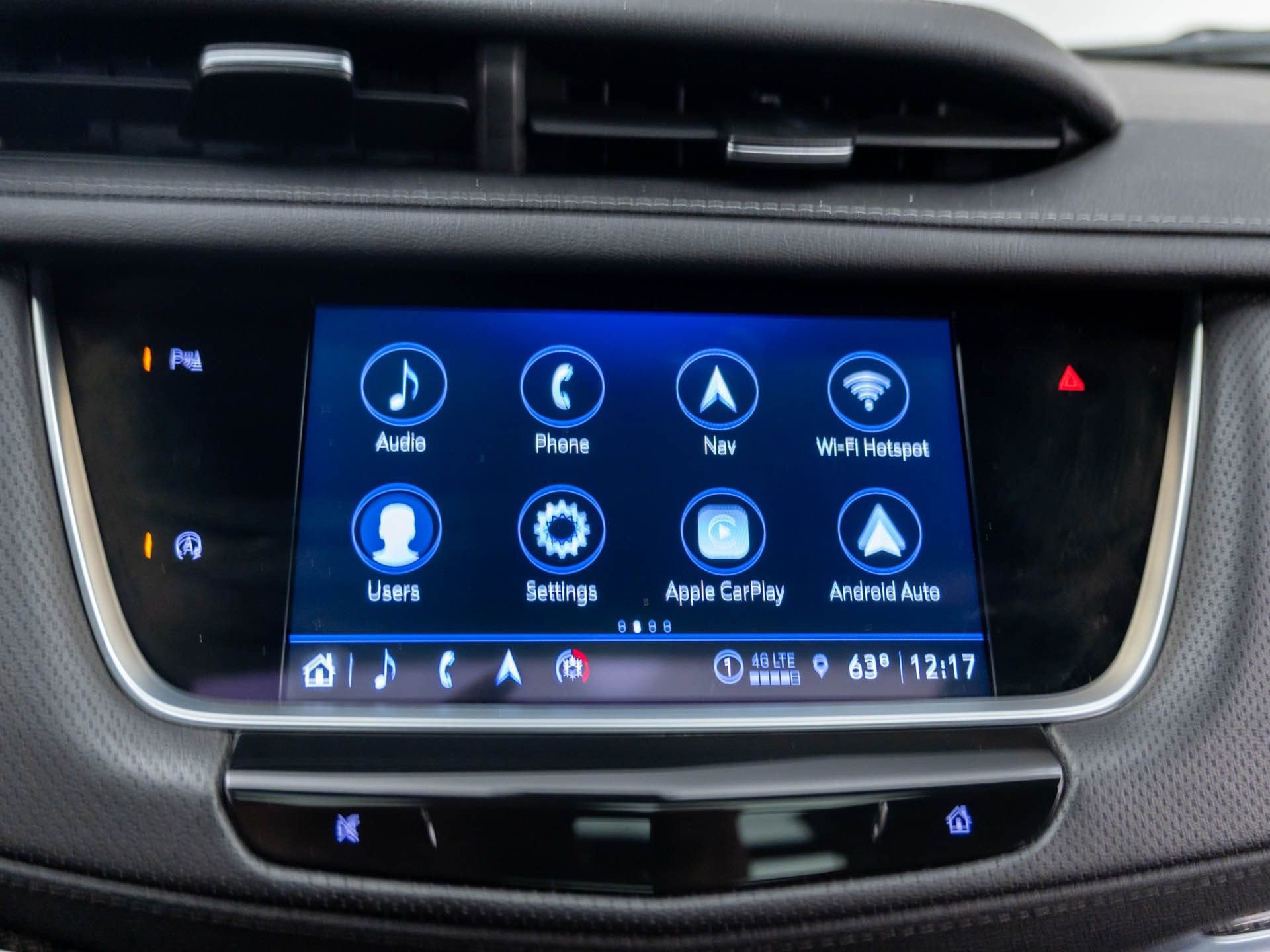 Used 2022 Cadillac XT5 Sportv w/ LPO, Floor Liner Package AWD/4WD image 29