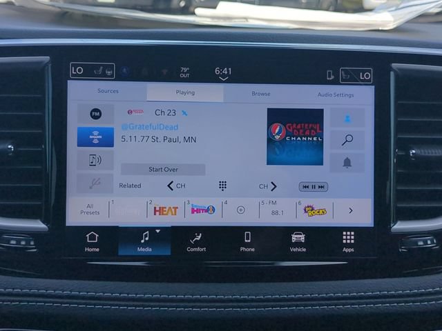 New 2026 Chrysler Pacifica Select FWD image 15
