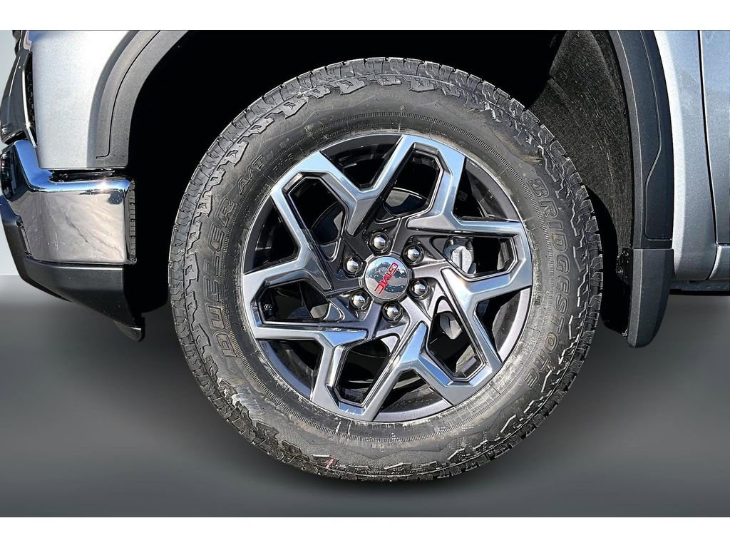 New 2026 GMC Sierra 1500 SLT image 13